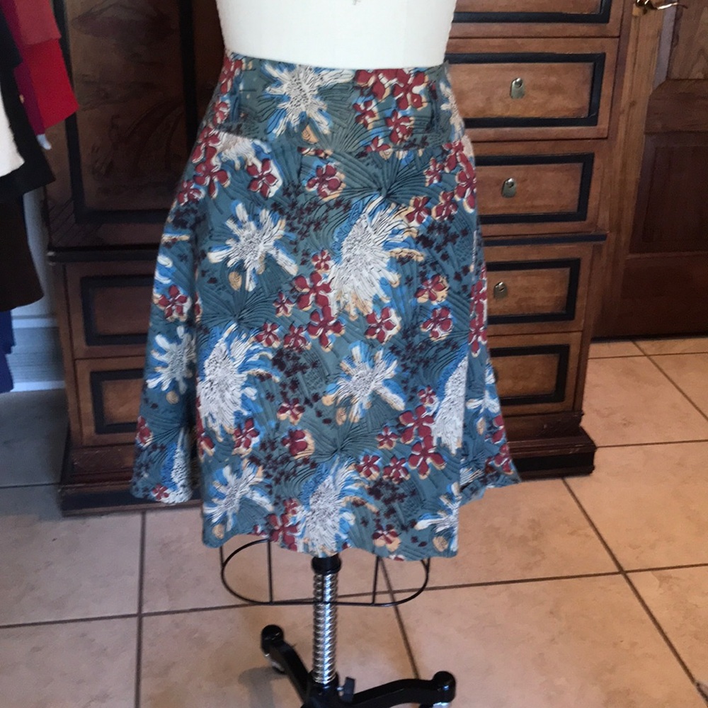 Lightweight Skirt